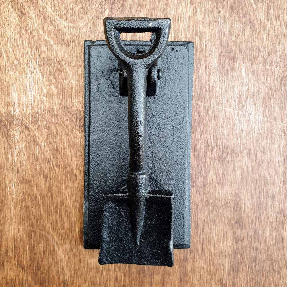 Cast Iron Door Knocker - Shovel  Hooks Knobs 